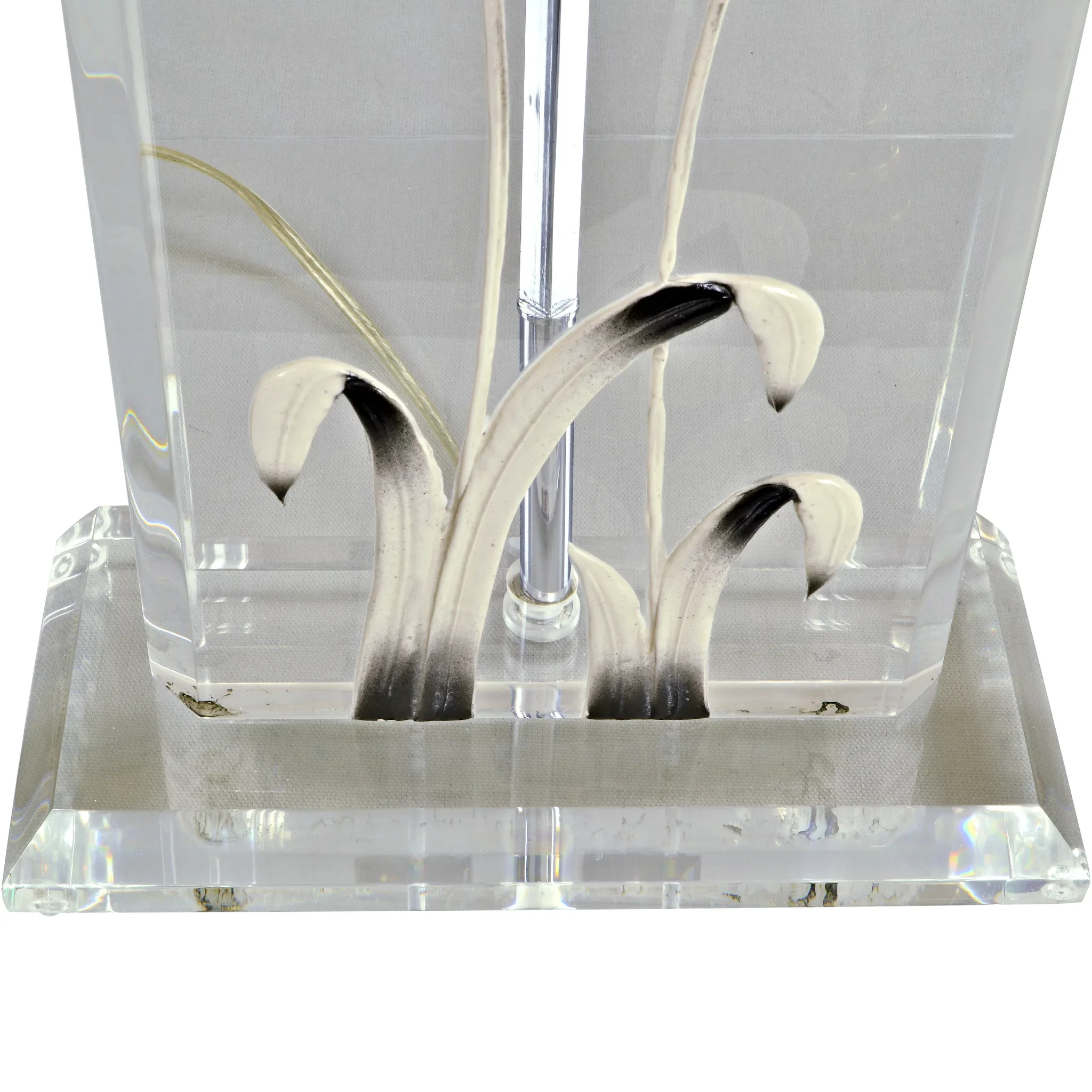 Vintage Lucite Enameled Cattails Lamp - Mid-Century - View 4