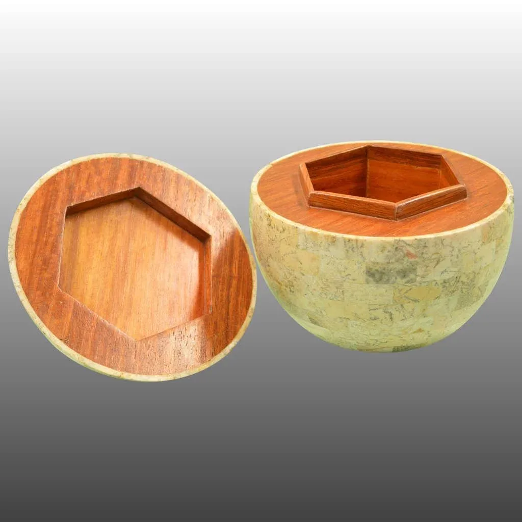 Maitland Smith Tessellated Marble Apple Box with Malachite Inlay Leaf - View 4