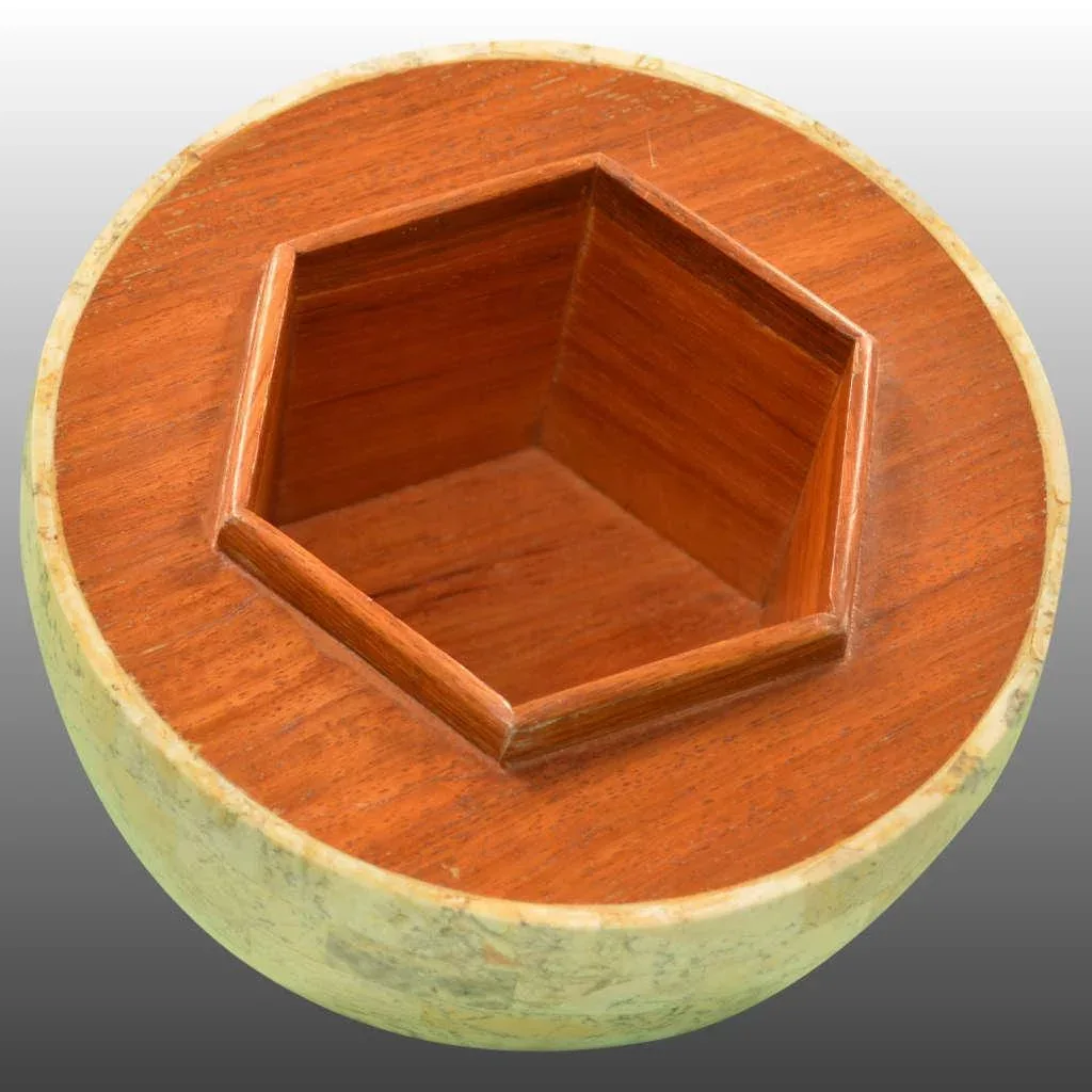 Maitland Smith Tessellated Marble Apple Box with Malachite Inlay Leaf - View 5