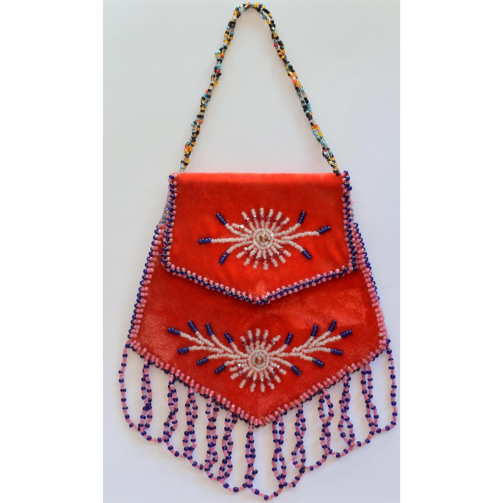 Vintage Native American Iroquois Velour Beaded Purse - Montreal 1940s - View 2