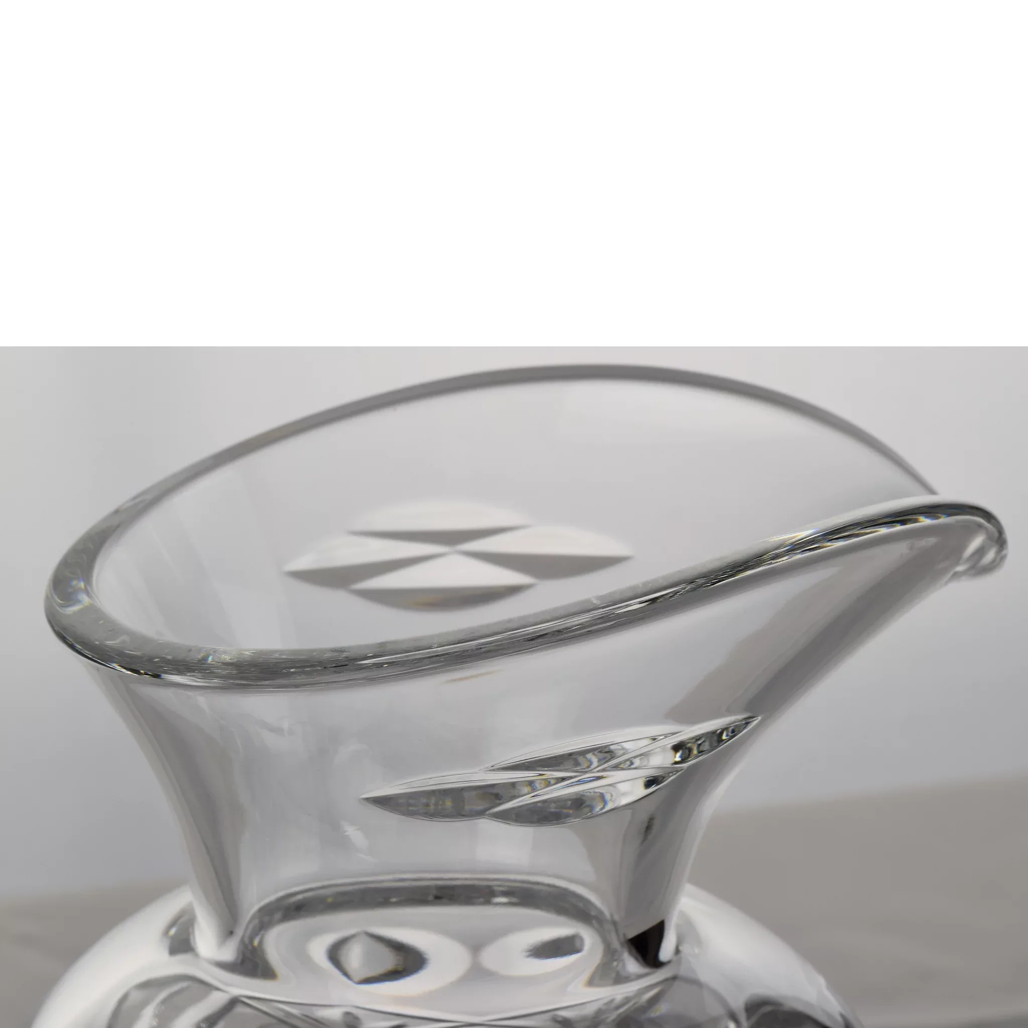 Waterford Crystal 38oz Bunratty Pitcher Romance of Ireland Collection - View 5