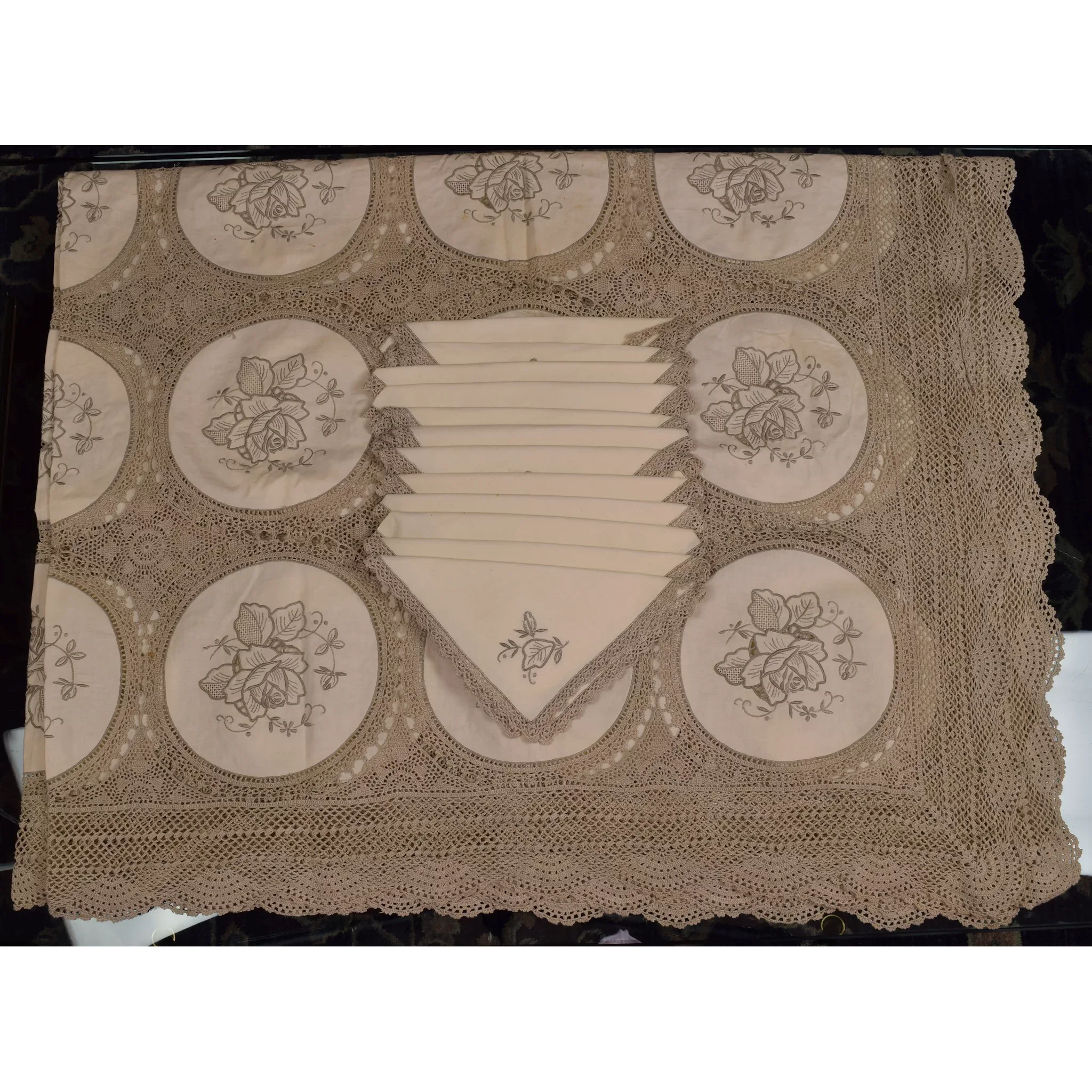 Vintage Madeira Linen Medallion Crocheted Tablecloth & 12 Napkins - 108 x 70 inches - View 2