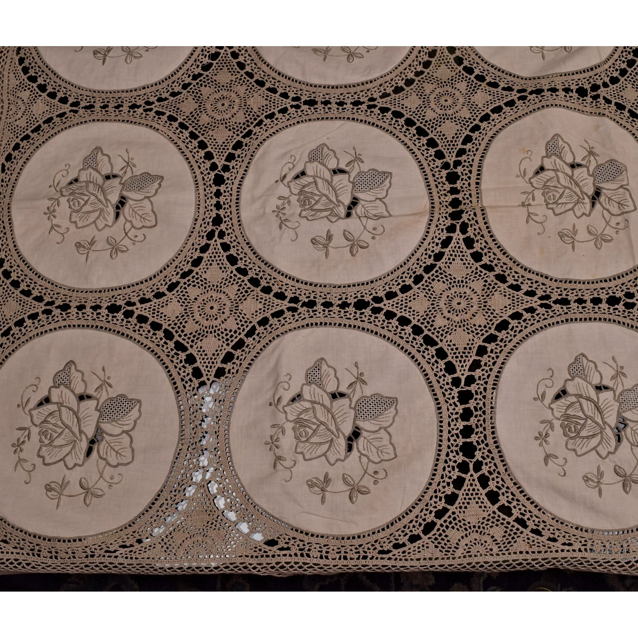 Vintage Madeira Linen Medallion Crocheted Tablecloth & 12 Napkins - 108 x 70 inches - View 7