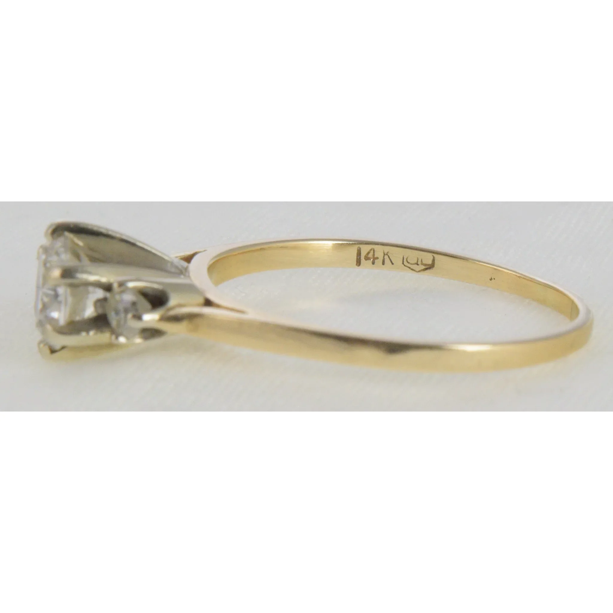 14K Yellow Gold Diamonds Ring - View 5