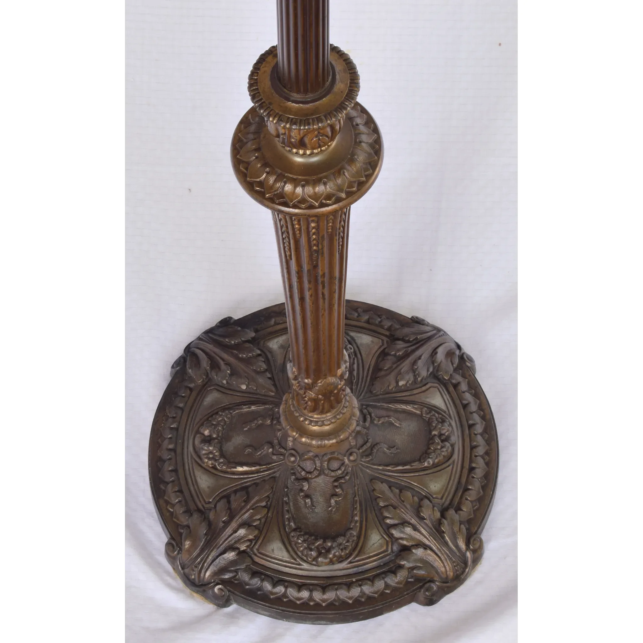 Vintage Bradley & Hubbard Adjustable Slag Glass Floor Lamp - View 8