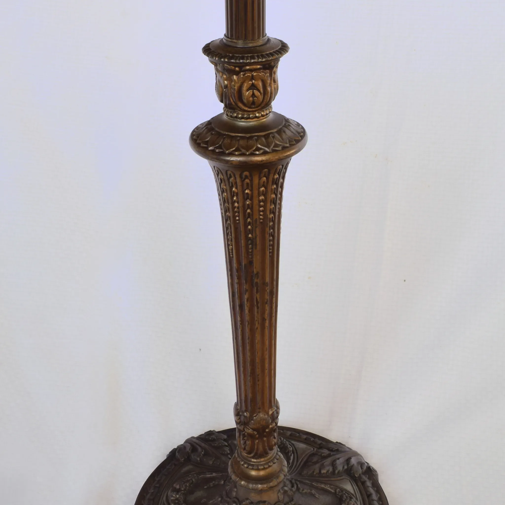Vintage Bradley & Hubbard Adjustable Slag Glass Floor Lamp - View 9