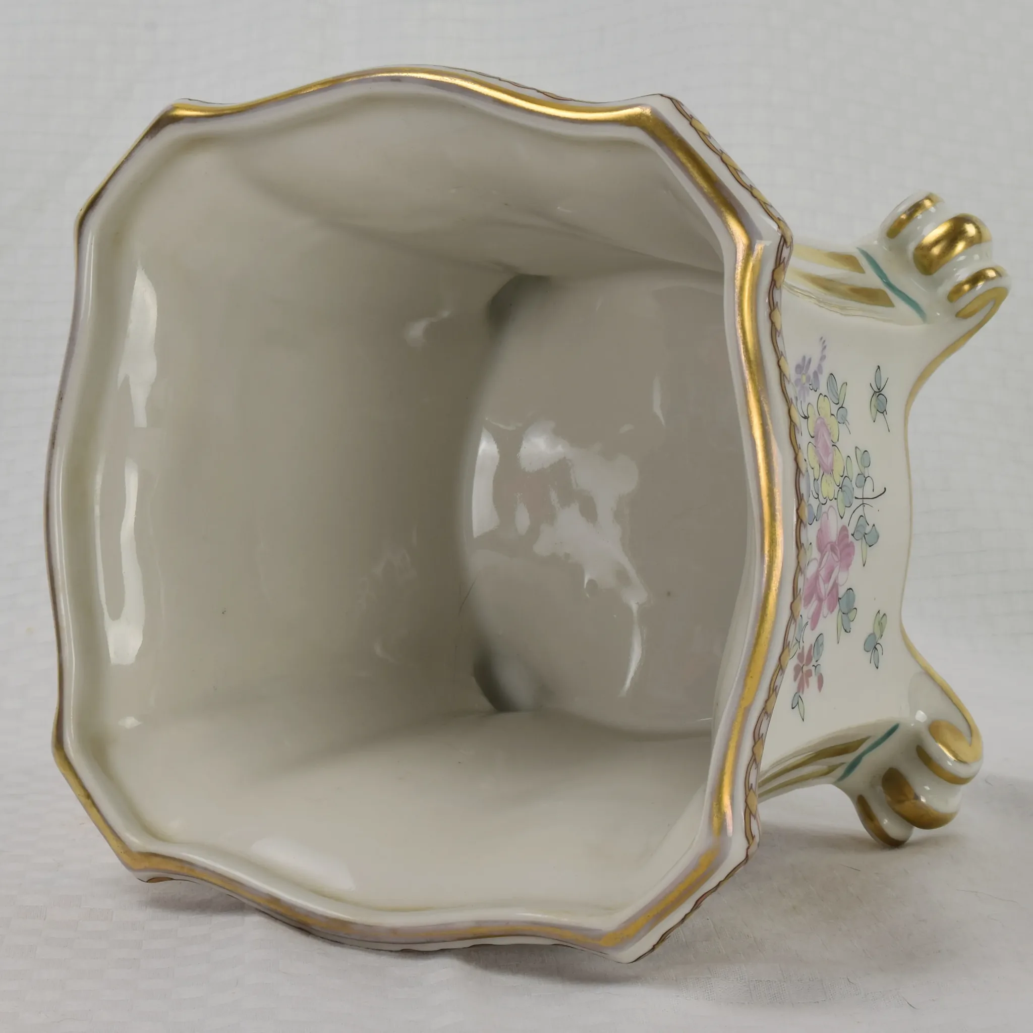 Pair Vintage Enameled Porcelain de Paris Cache Pots - Flowers and Shields - View 12