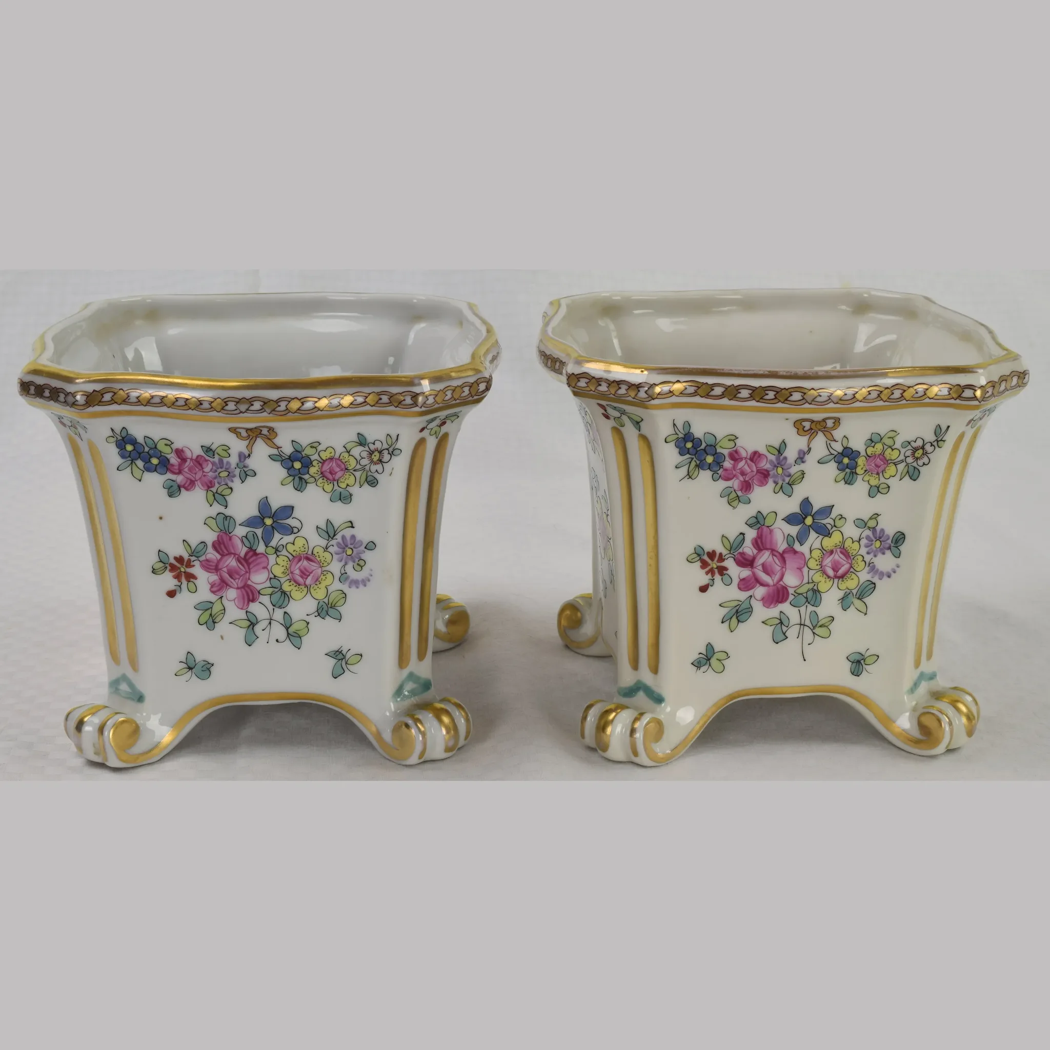 Pair Vintage Enameled Porcelain de Paris Cache Pots - Flowers and Shields - View 3