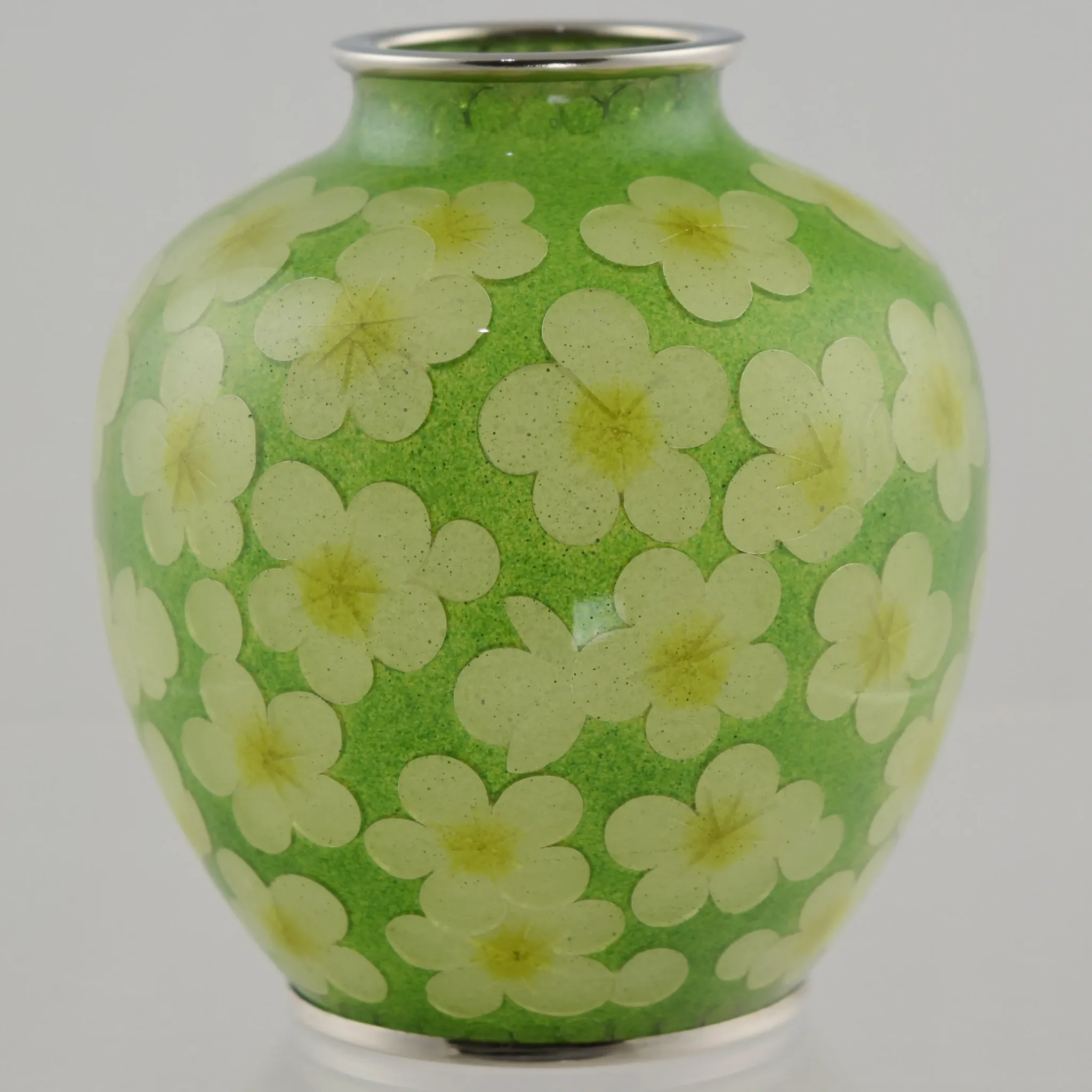 Vintage Japanese Green Plique-à-Jour Cloisonne Vase - Yellow Flowers - View 3