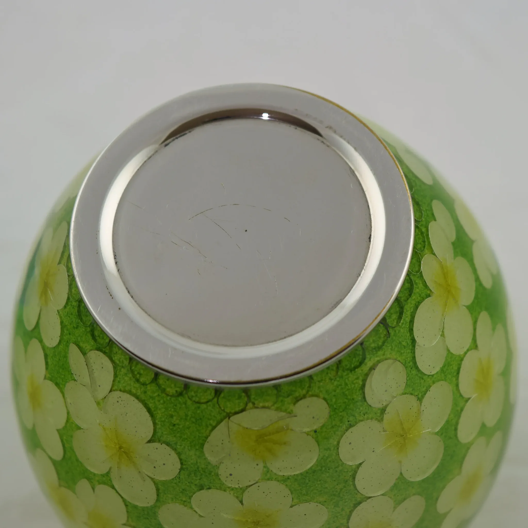 Vintage Japanese Green Plique-à-Jour Cloisonne Vase - Yellow Flowers - View 7