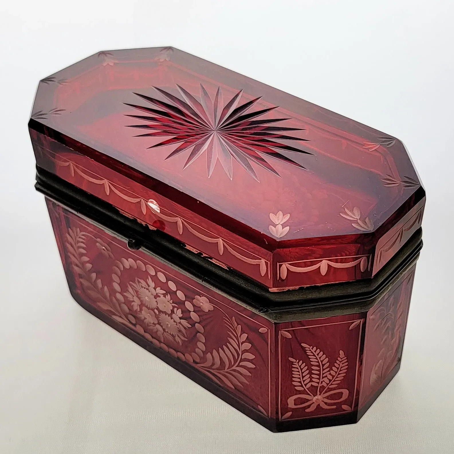 Antique Octagonal Ruby Flashed Etched to Clear Casket Box - View 7