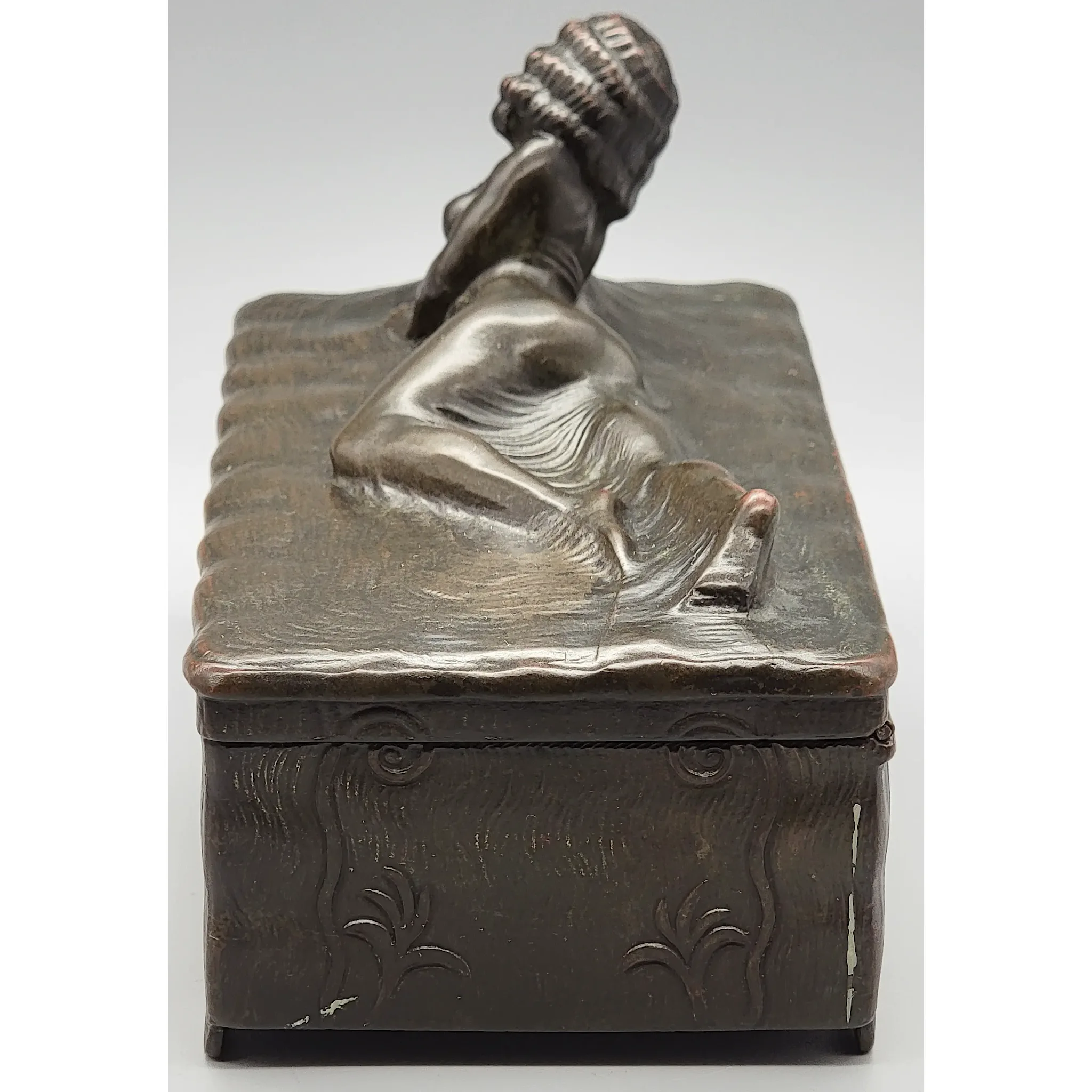 Jennings Brothers Figural Casket Box Lady on Lid - View 5