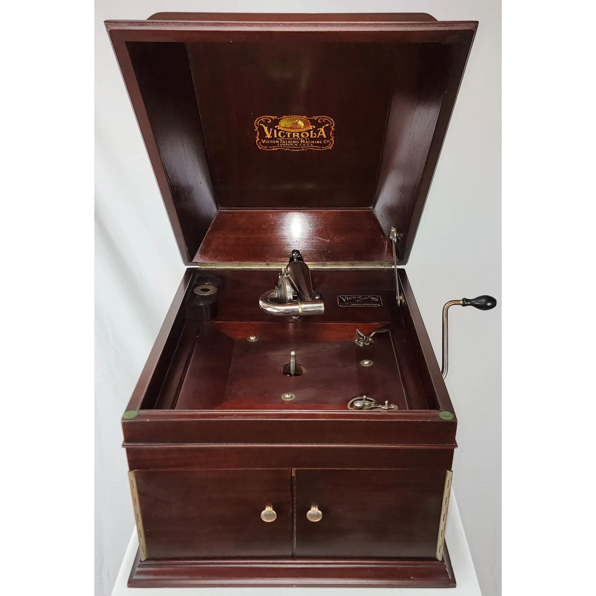 Antique 1914 Victor Victrola VV-IX Phonograph & Record Cabinet - Mahogany - View 2