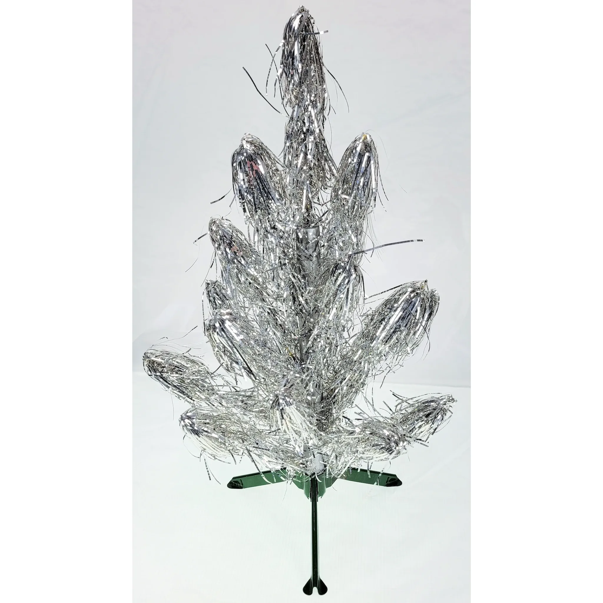 Vintage Aluminum Christmas Tree 21&quot; Consolidated Novelty 7001: wood, red, vintage, vintage (close-up detail) - Holiday, Seasonal