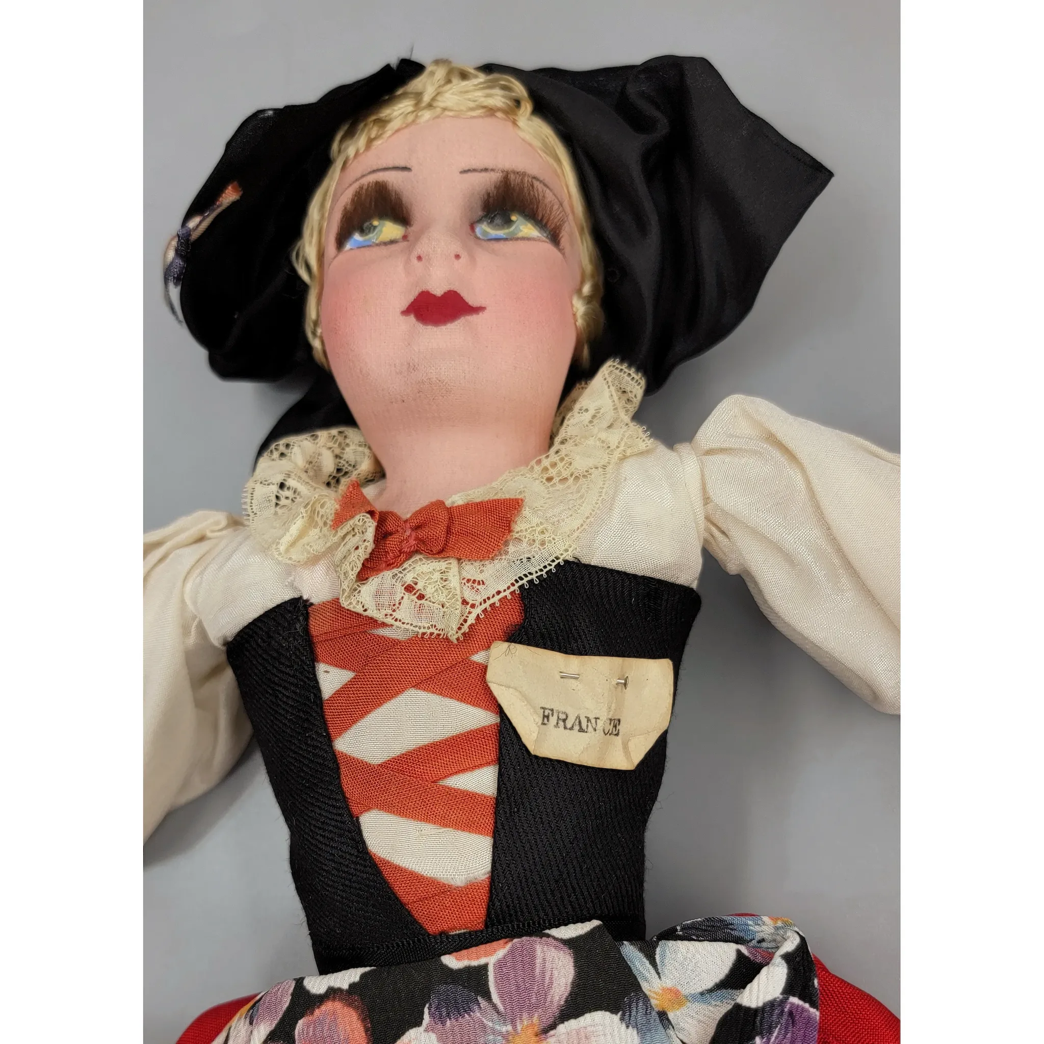 Vintage Late 1930s French Budoir Doll - Alsace-Lorraine Folk Costume - View 6