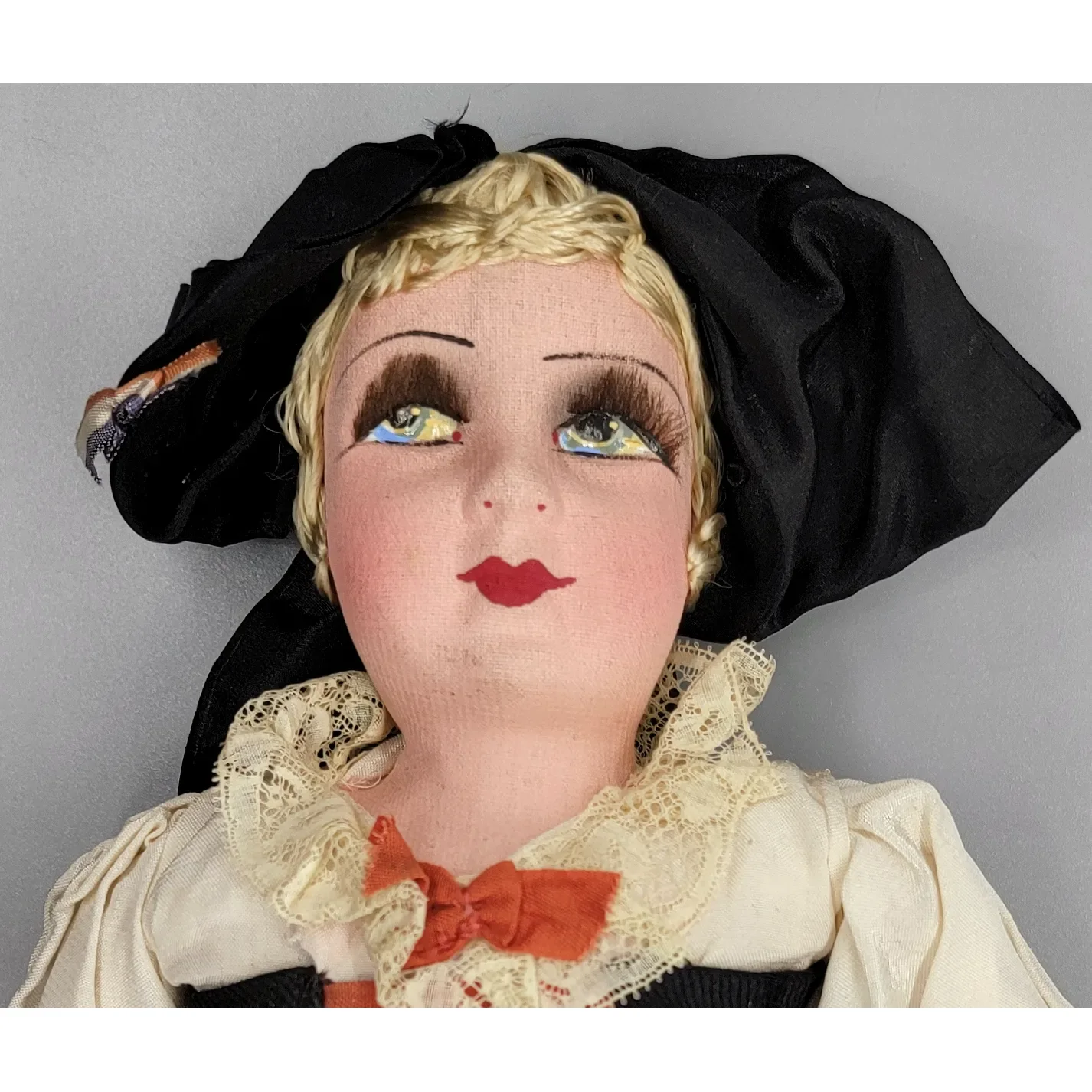Vintage Late 1930s French Budoir Doll - Alsace-Lorraine Folk Costume - View 7