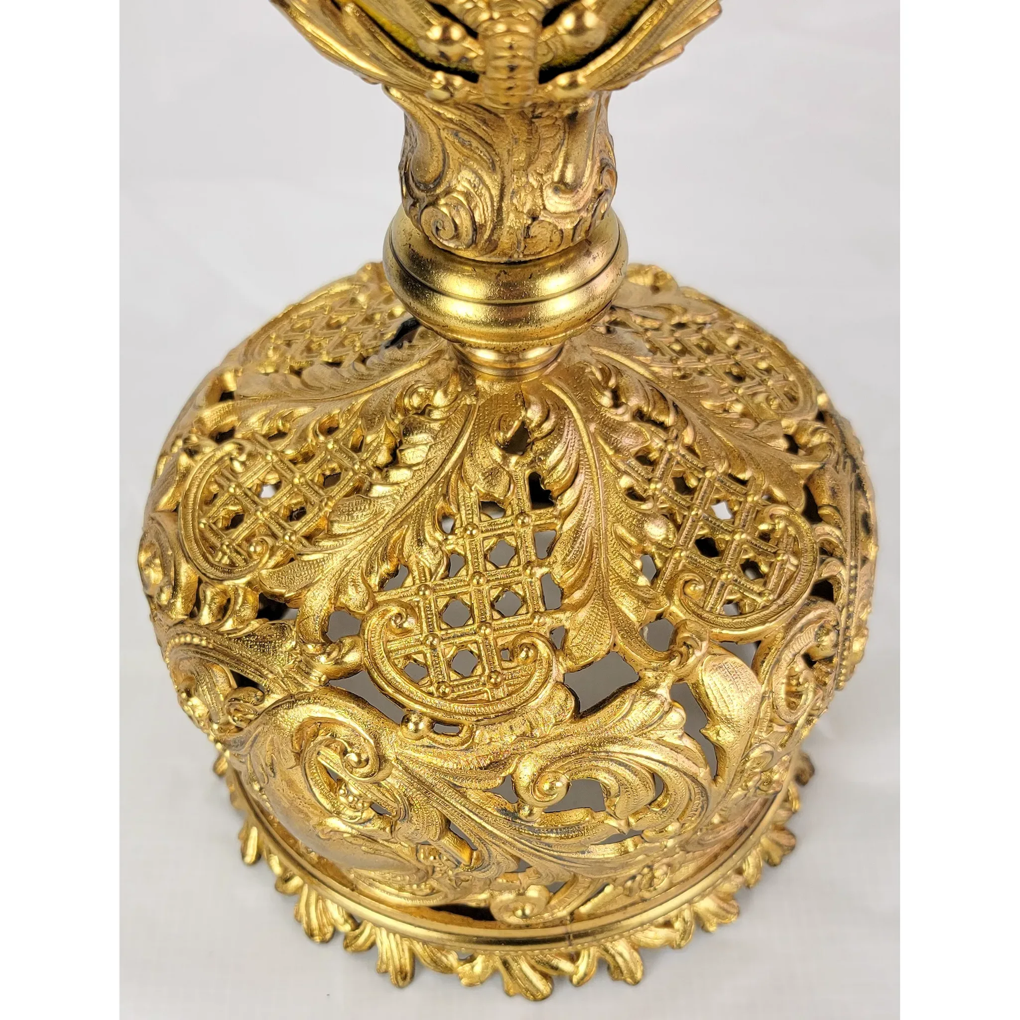 Ornate Antique Bradley & Hubbard B&H Gilded Kerosene Banquet Lamp - Pink Slag Glass Shade - View 19