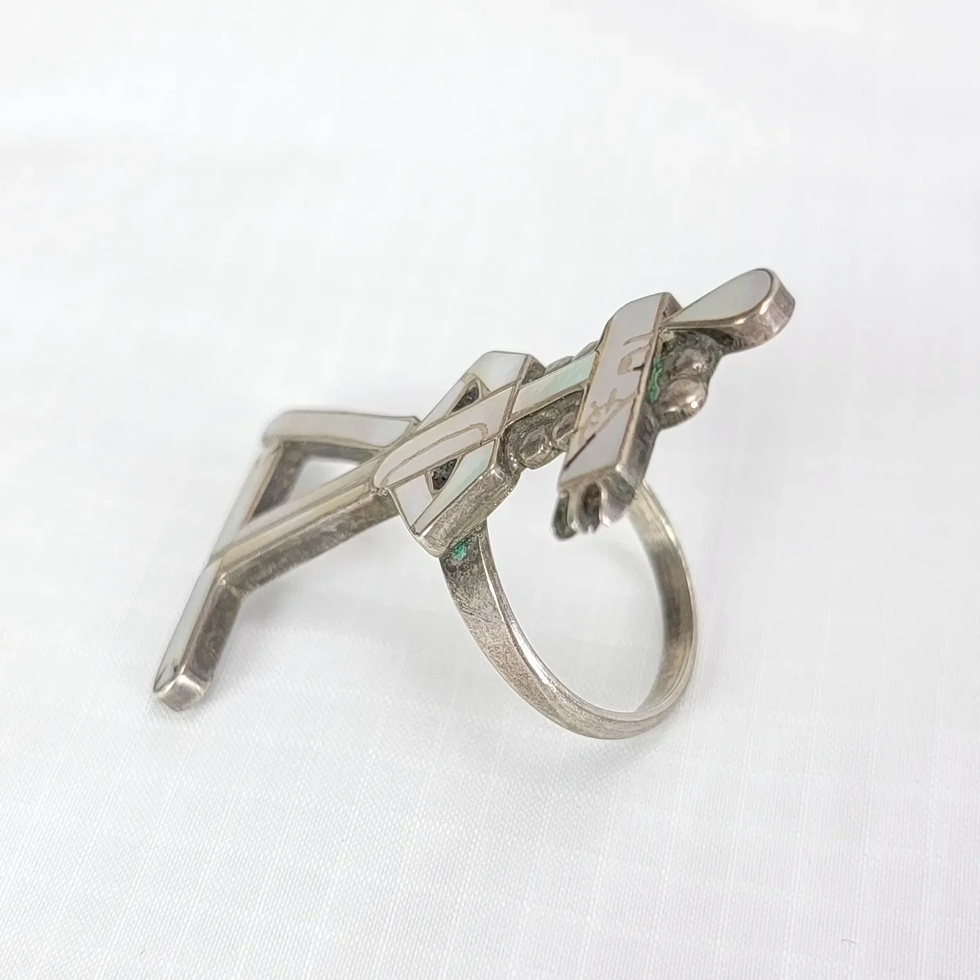 Vintage Zuni Pink Panther Ring - Sterling Silver and MOP - Scarce - View 3