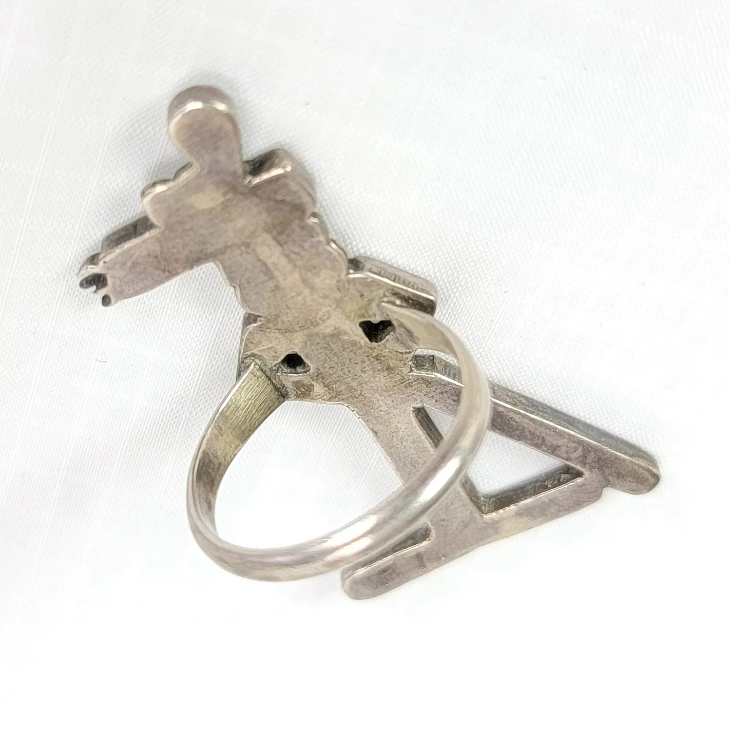 Vintage Zuni Pink Panther Ring - Sterling Silver and MOP - Scarce - View 4