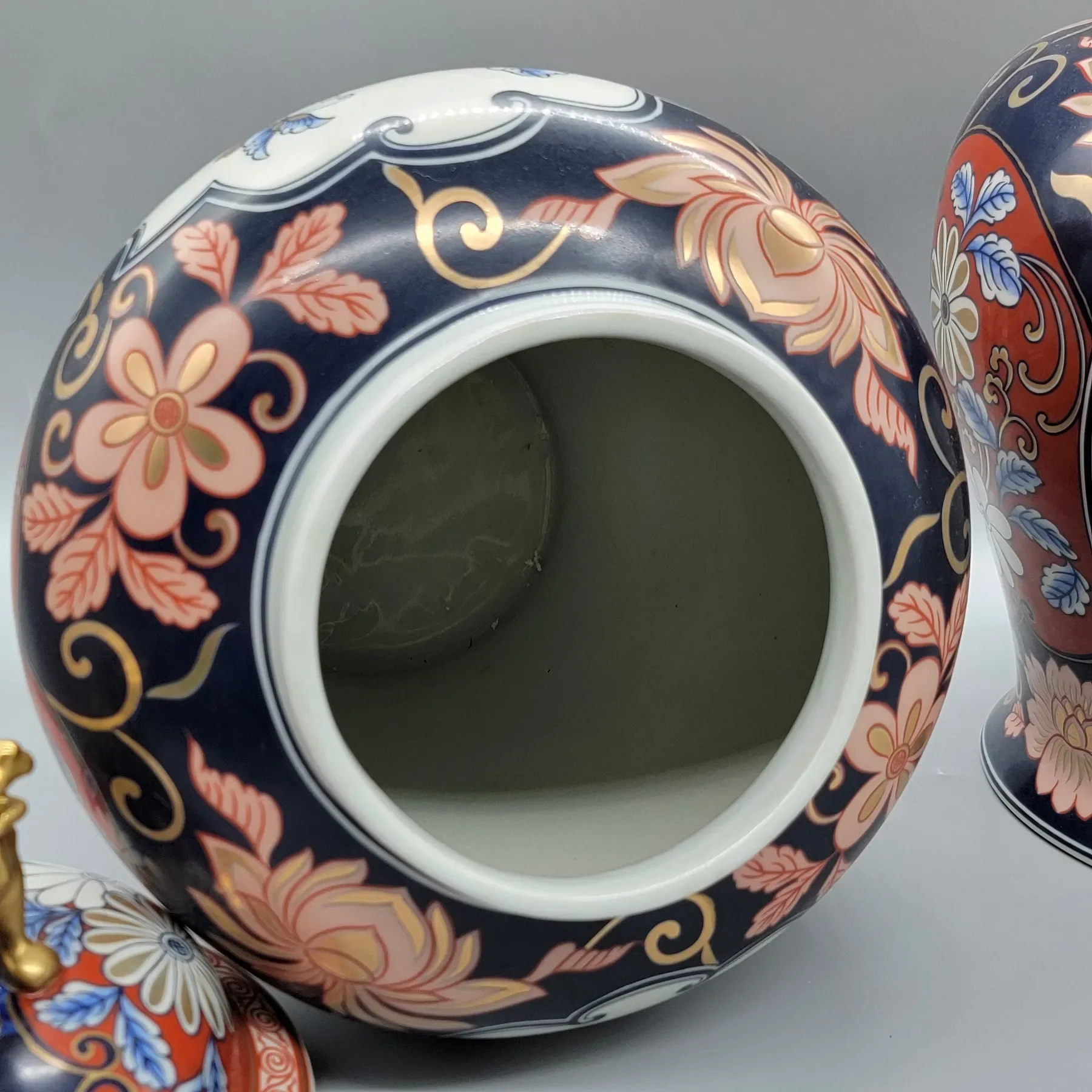 Pair Imari Style Urns or Jars with Foo Dog Lids - View 10
