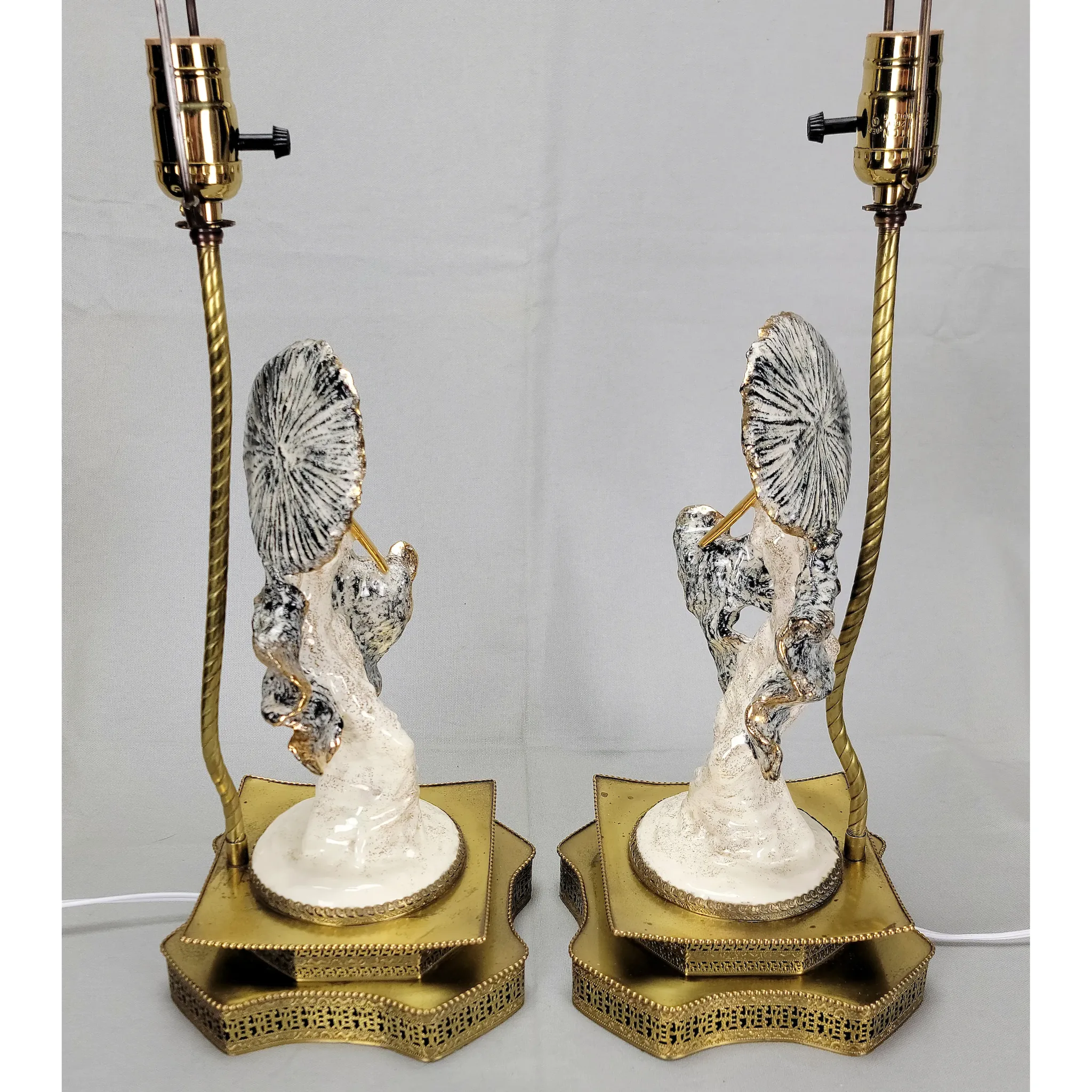 Pair Vintage Hedi Schoop Art Creations Asian Girls With Parasols - Lamps - View 4