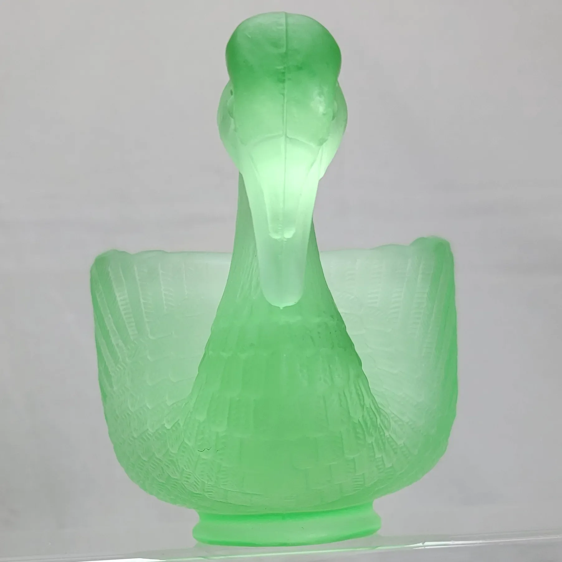Vintage L.G. Wright Uranium Satin Glass Swan Dish - View 5