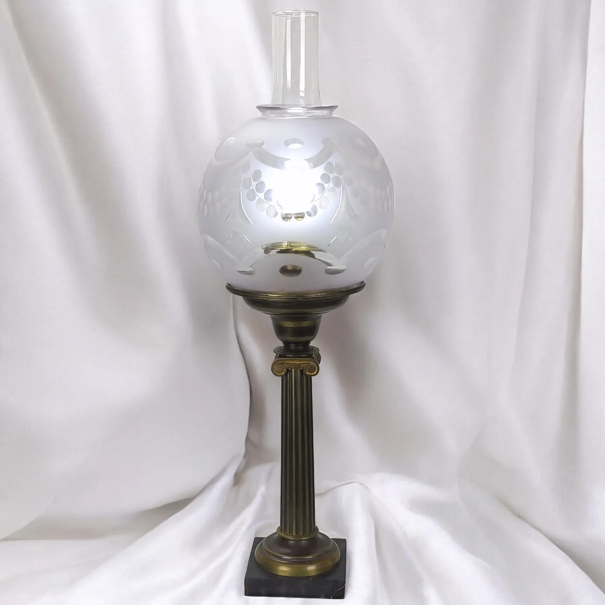 Antique Solar Lamp With Period Cut Ball Shade - 1840s - View 3