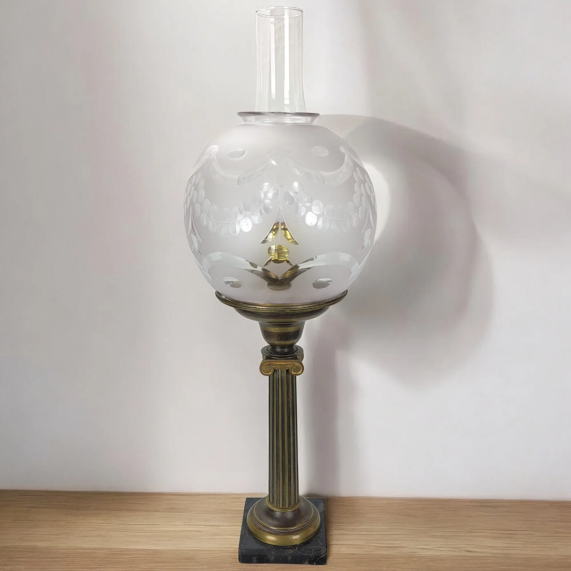 Antique Solar Lamp With Period Cut Ball Shade - 1840s - View 9