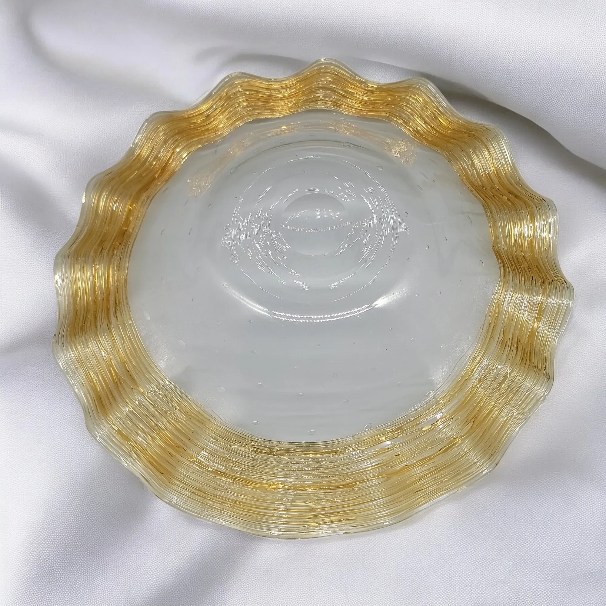 Frederick Carder for Steuben Large Gold Reeded Bowl - Controlled Bubbles - View 5