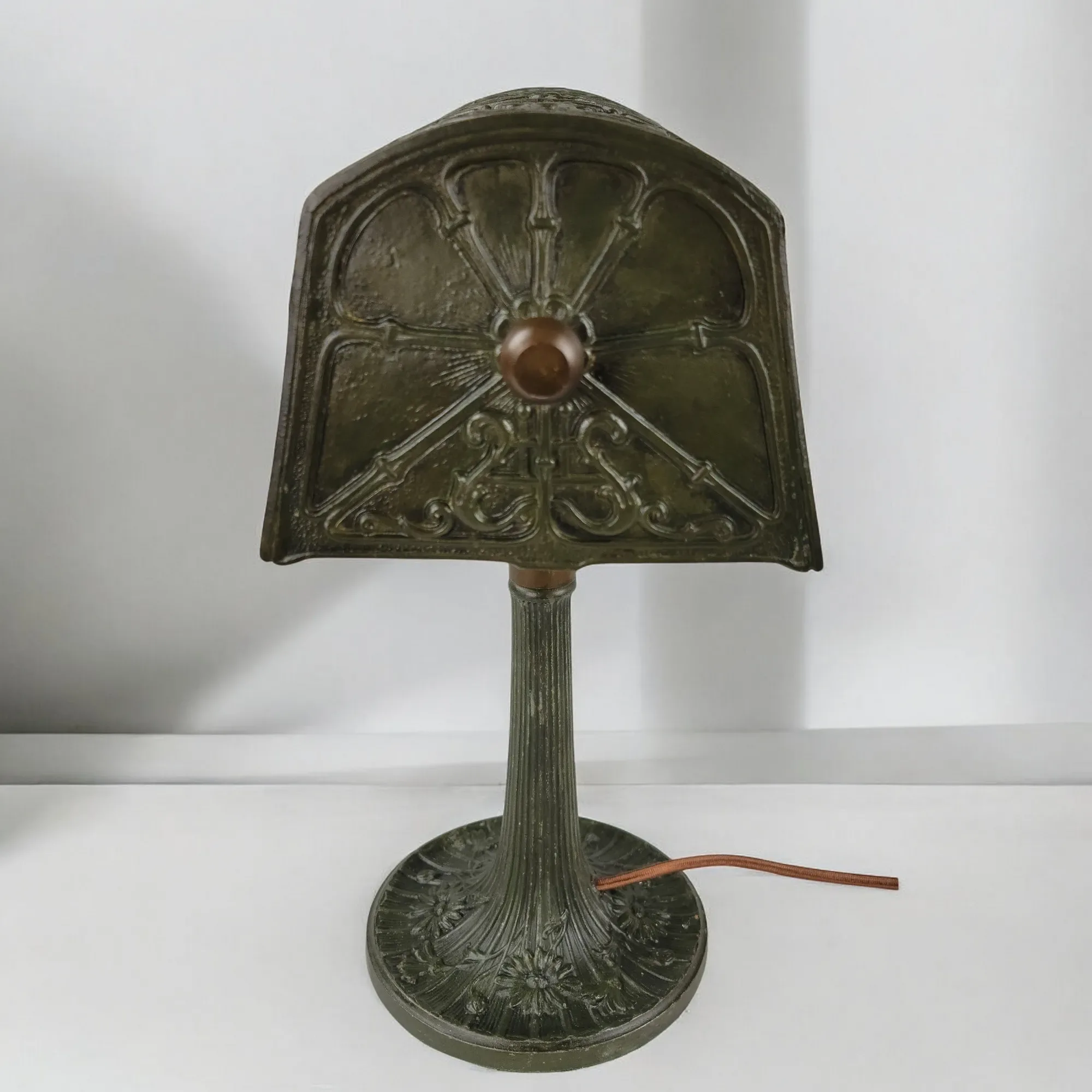 Art Nouveau Desk Lamp - Reverse Painted - View 13