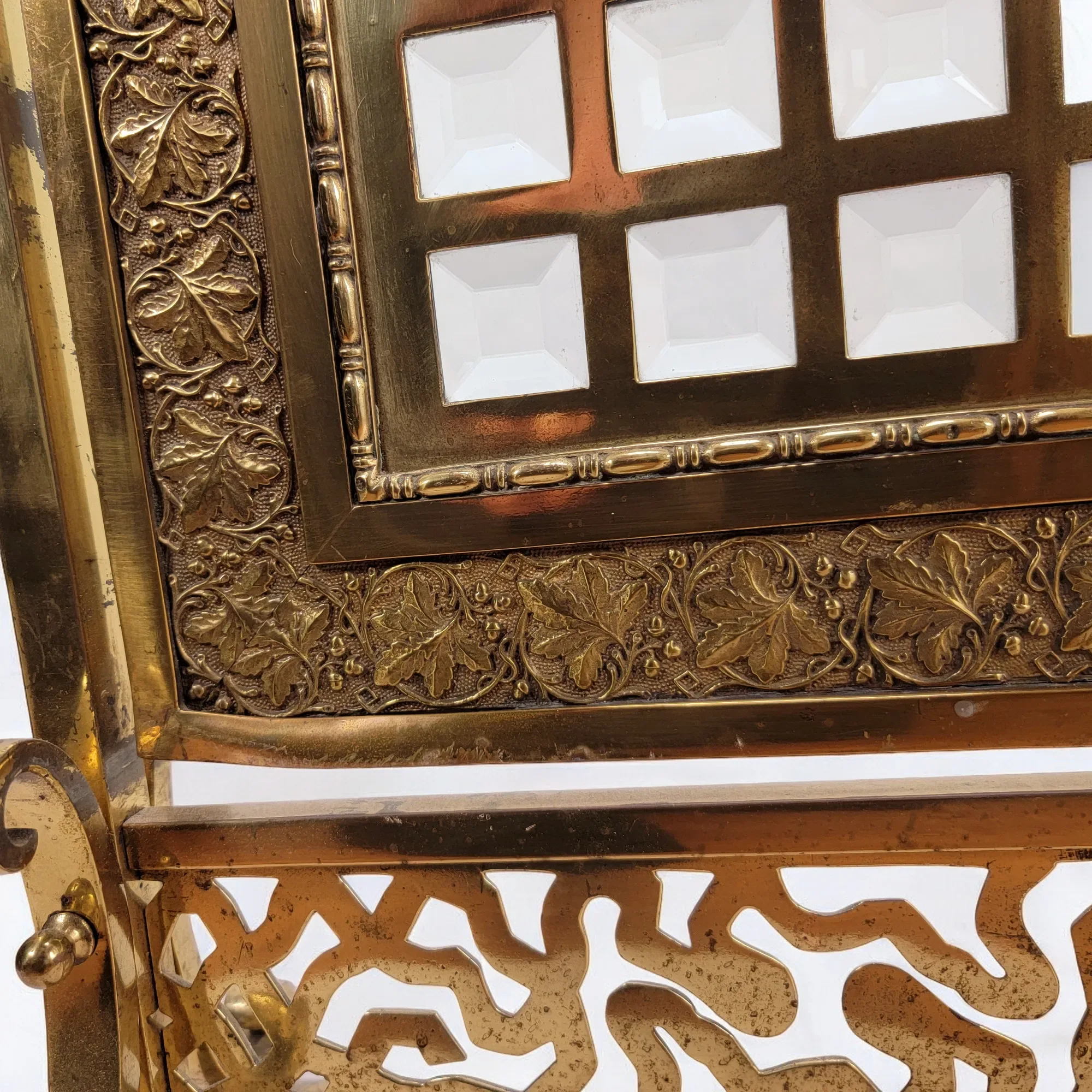 Antique Victorian Brass & Beveled Glass Fireplace Fire Screen - View 16
