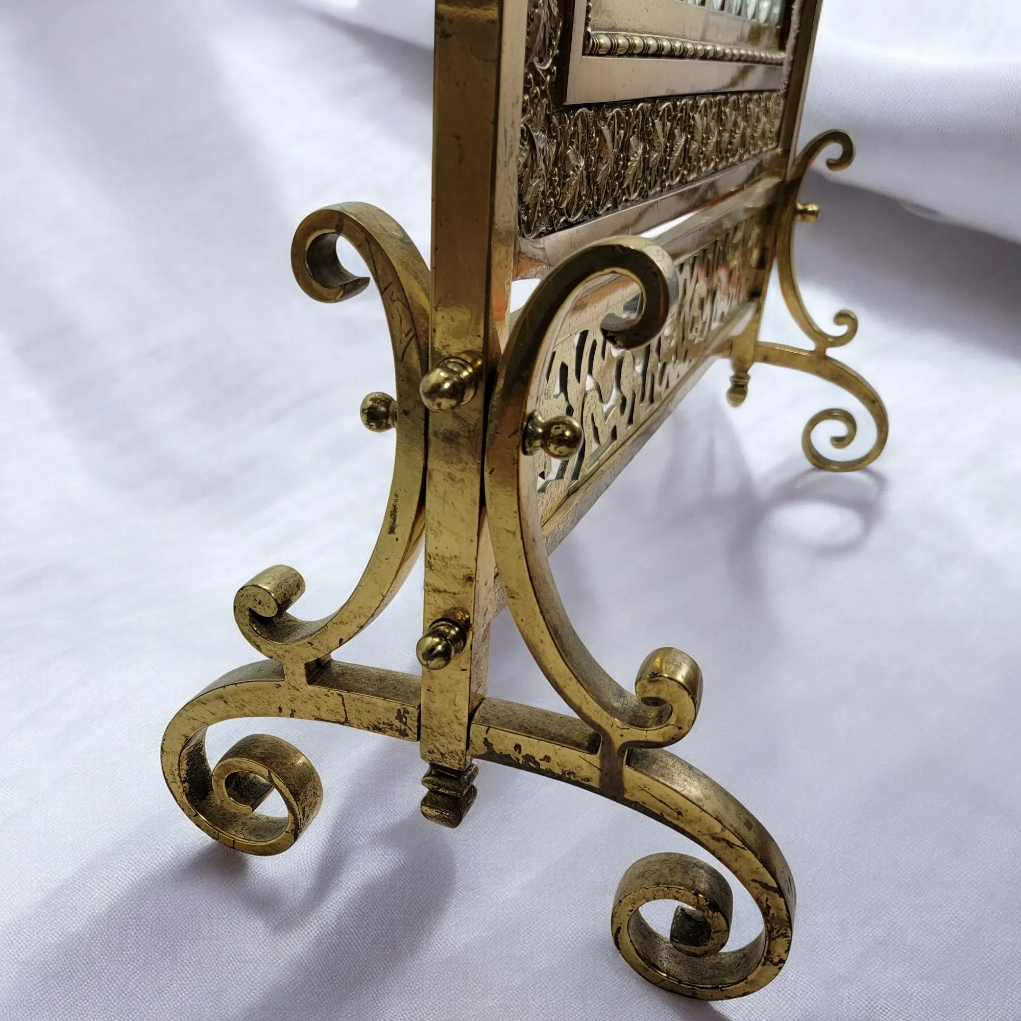 Antique Victorian Brass & Beveled Glass Fireplace Fire Screen - View 17