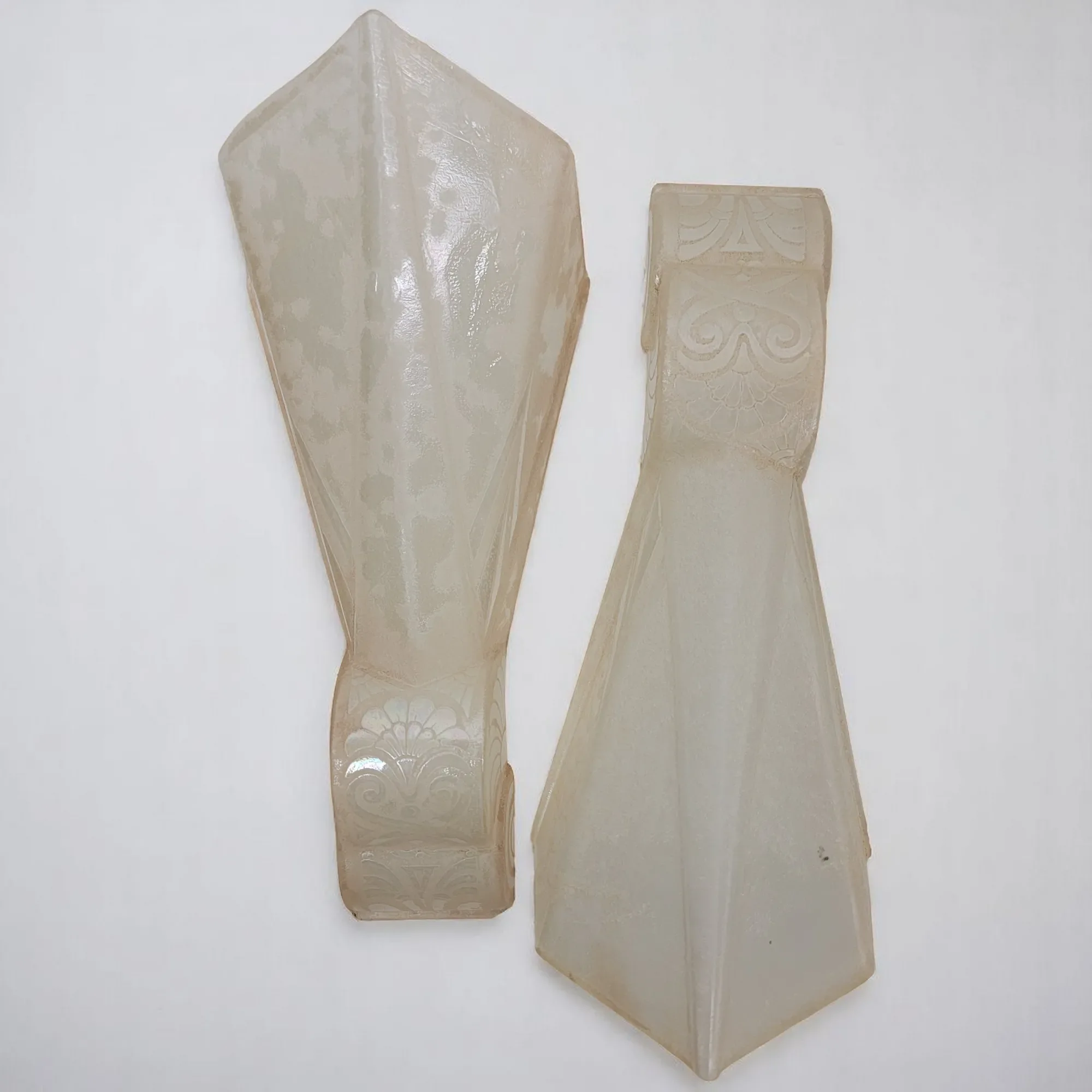 Set of Six Original 1930s Lightolier Art Deco Slip Shade Sconces – Modern Art Series, Model 6158 - View 6