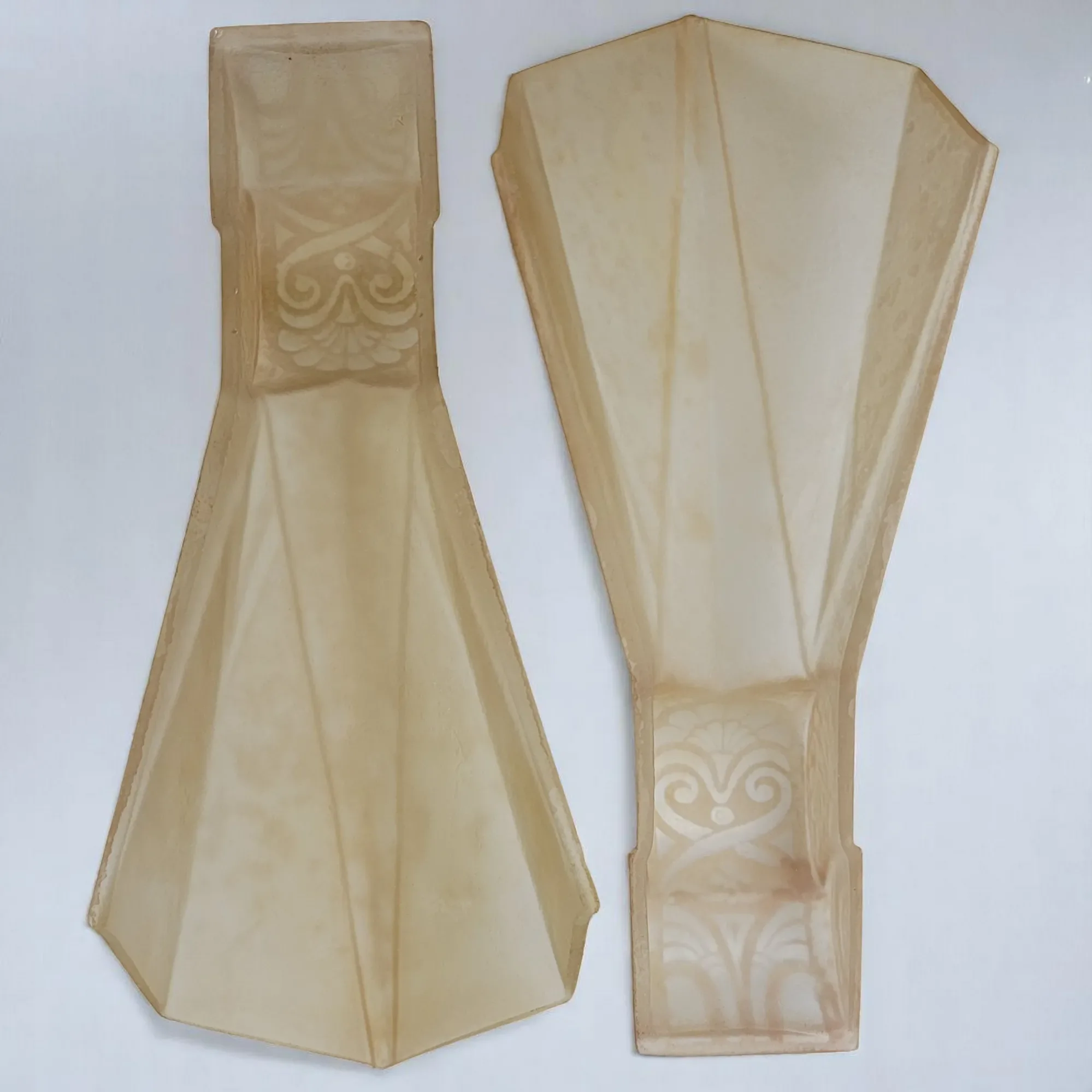 Set of Six Original 1930s Lightolier Art Deco Slip Shade Sconces – Modern Art Series, Model 6158 - View 9