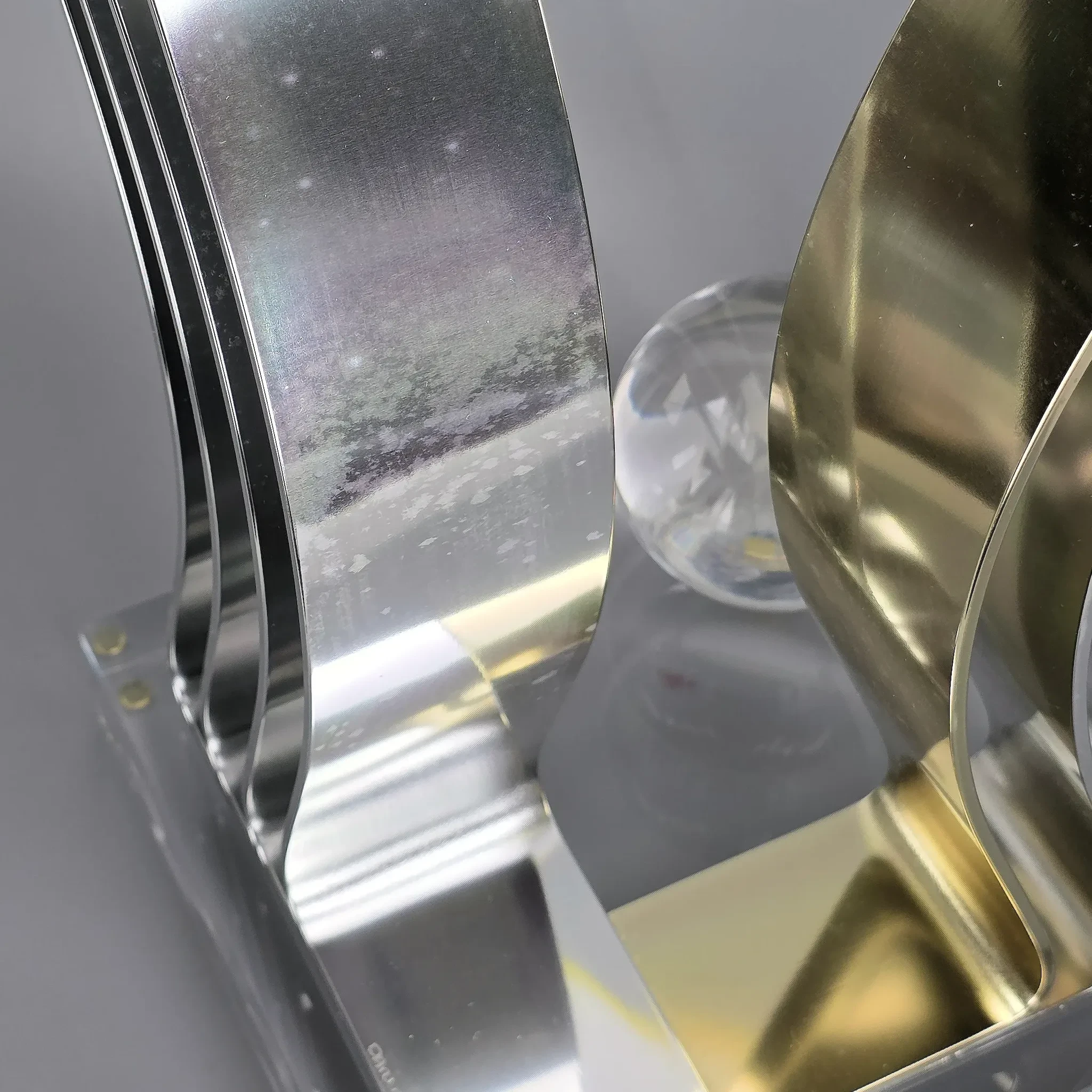 Dan Murphy 1989 Modernist Abstract Sculpture – Signed – Wavy Aluminum on Lucite Base with Sphere: gold, red, vintage, modern (view 9) - Art