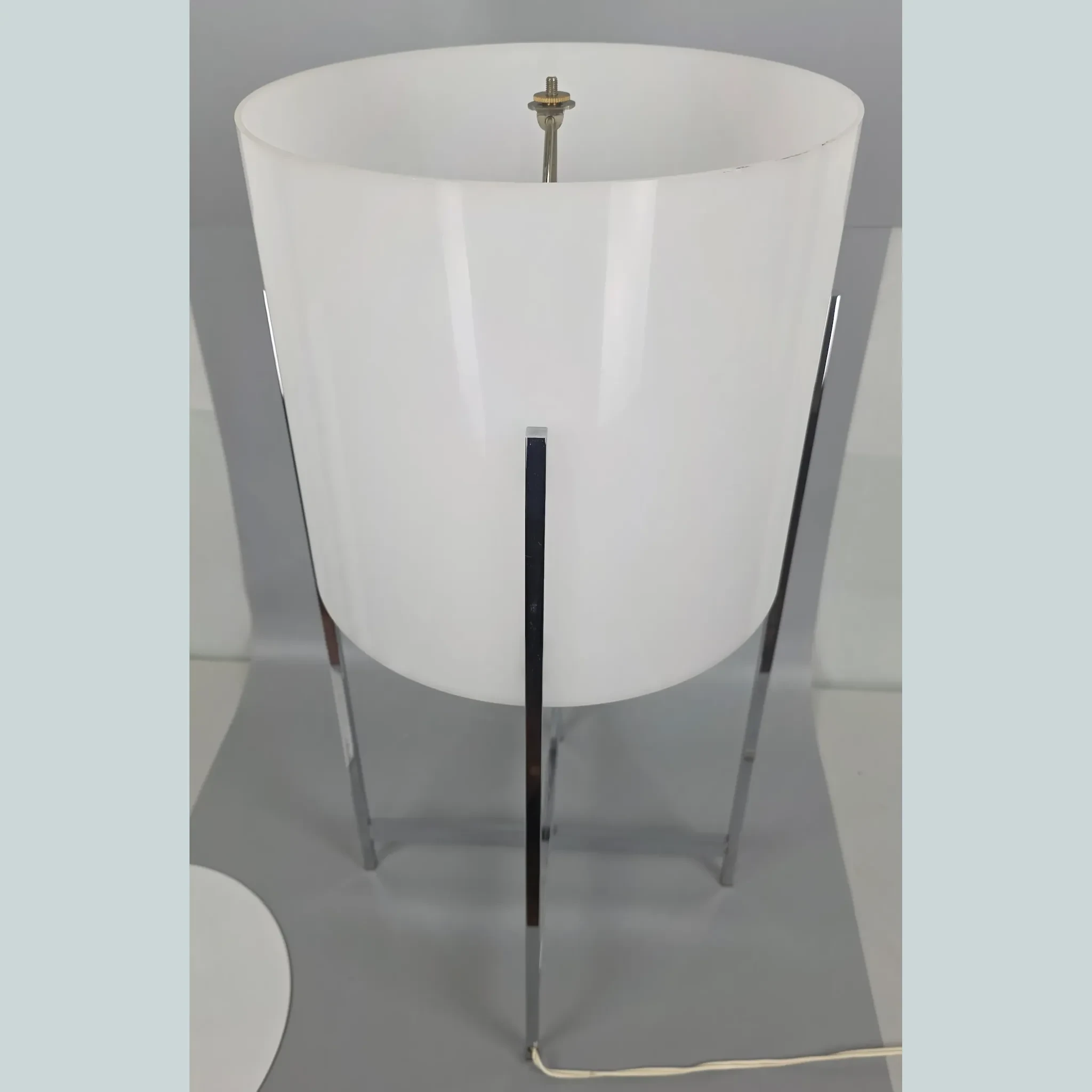 Mid-Century Acrylic Cylinder Table Lamp by Paul Mayen for Habitat, 1970s MCM: brass, red, vintage, mid-century (close-up detail) - Lighting